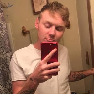 Meet your Posher, Aaron